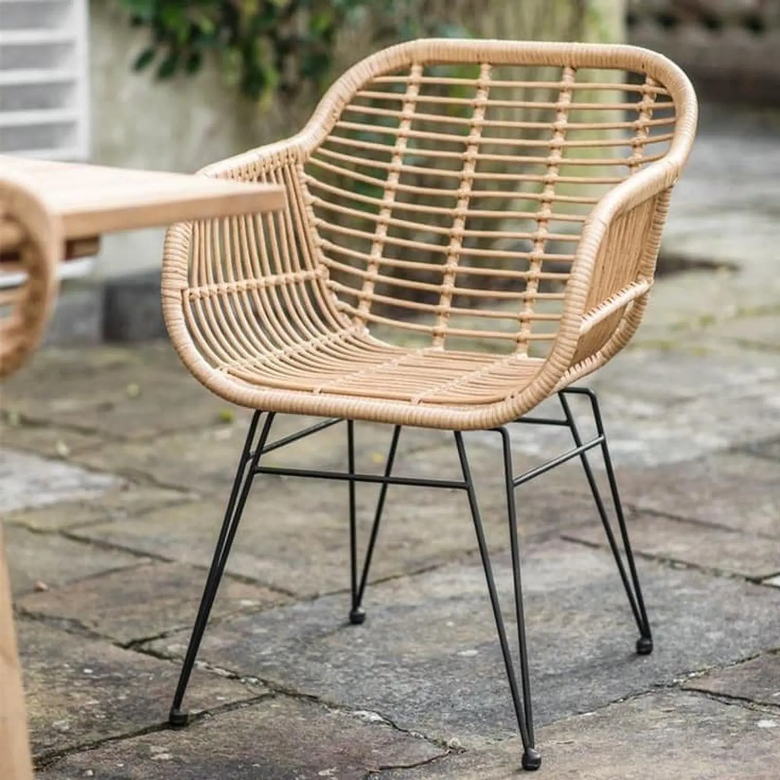 Kursi cafe rotan kaki besi kursi makan rotan alami Indonesia Furniture