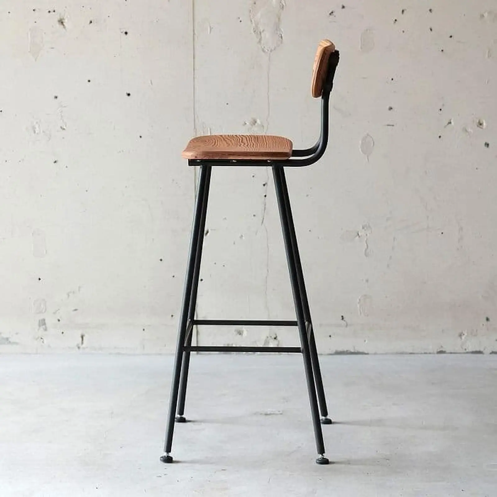 Kursi bar besi dudukan dan sandaran kayu jati Indonesia Furniture 7 Kursi bar besi dudukan dan sandaran kayu jati Indonesia Furniture