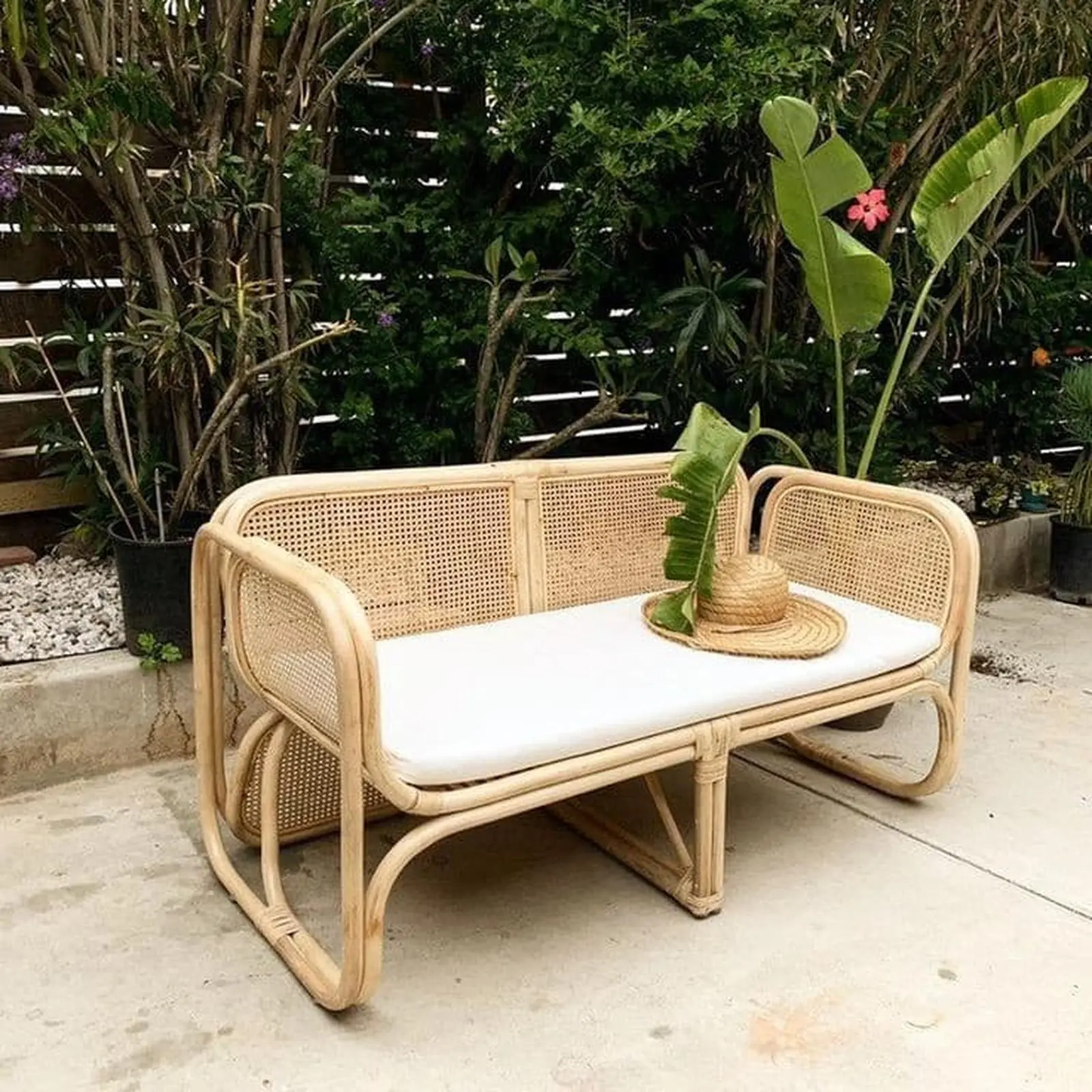 Bangku rotan terbaru dudukan busa kursi rotan alami Indonesia Furniture
