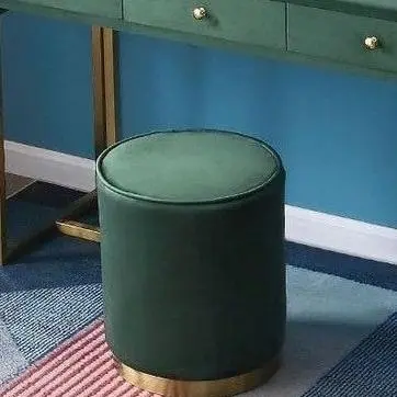 satu set meja rias + stool + cermin ( pesanan pribadi ) Indonesia Furniture