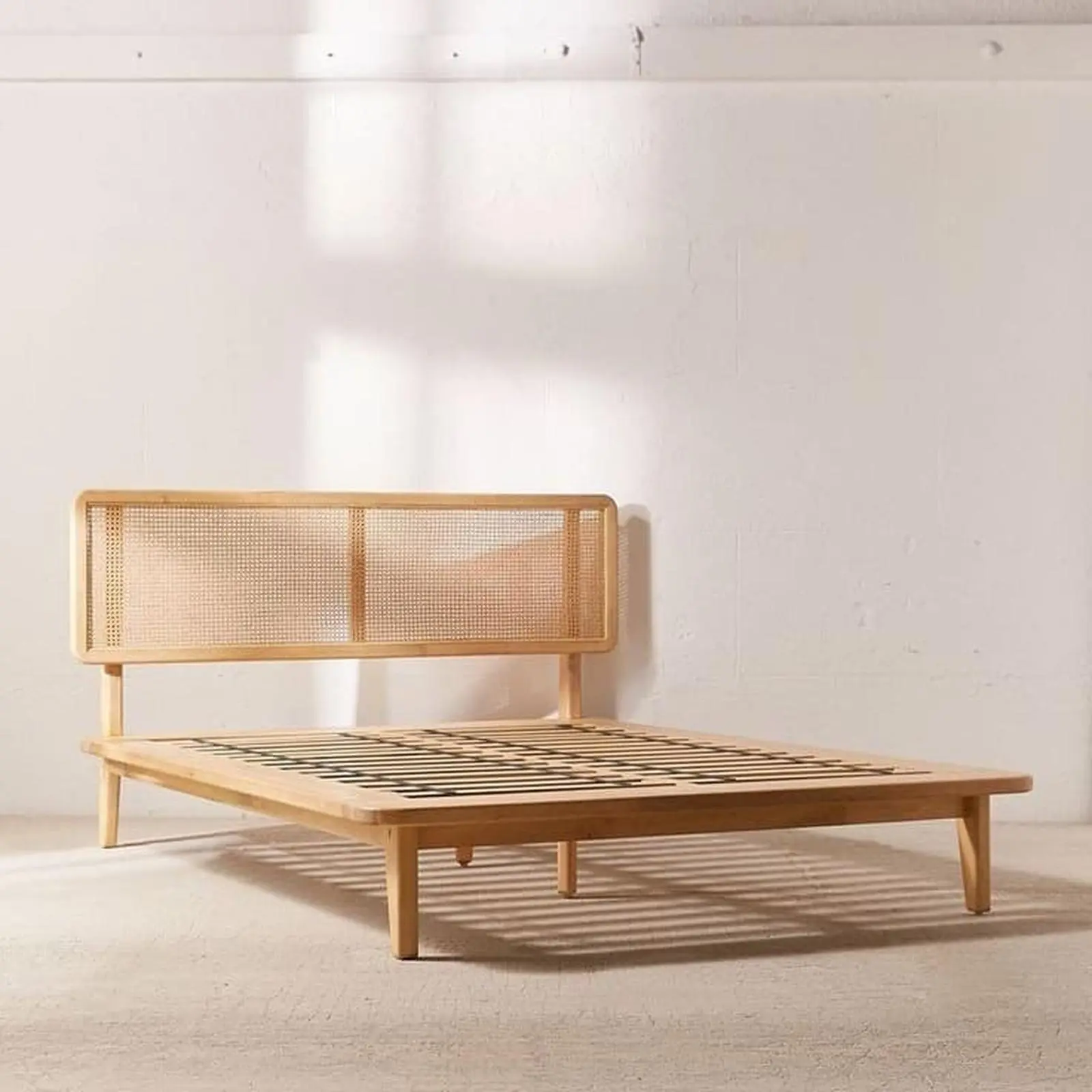Dipan kayu jati terbaik kombinasi rotan alami Indonesia Furniture 2 Dipan kayu jati terbaik kombinasi rotan alami Indonesia Furniture