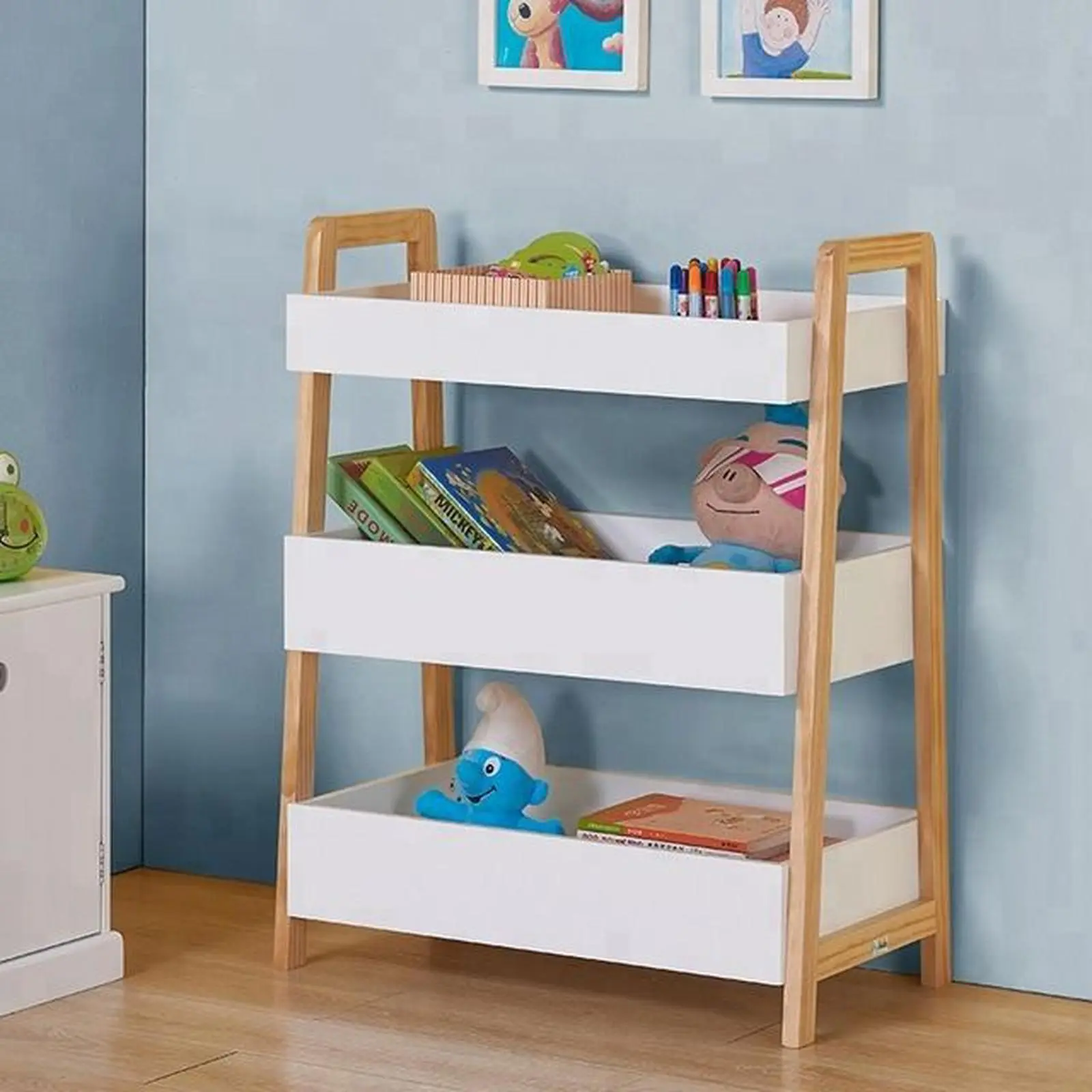 Rak buku minimalis kayu jati finishing natural kombinasi duco putih Indonesia Furniture 2 Rak buku minimalis kayu jati finishing natural kombinasi duco putih Indonesia Furniture