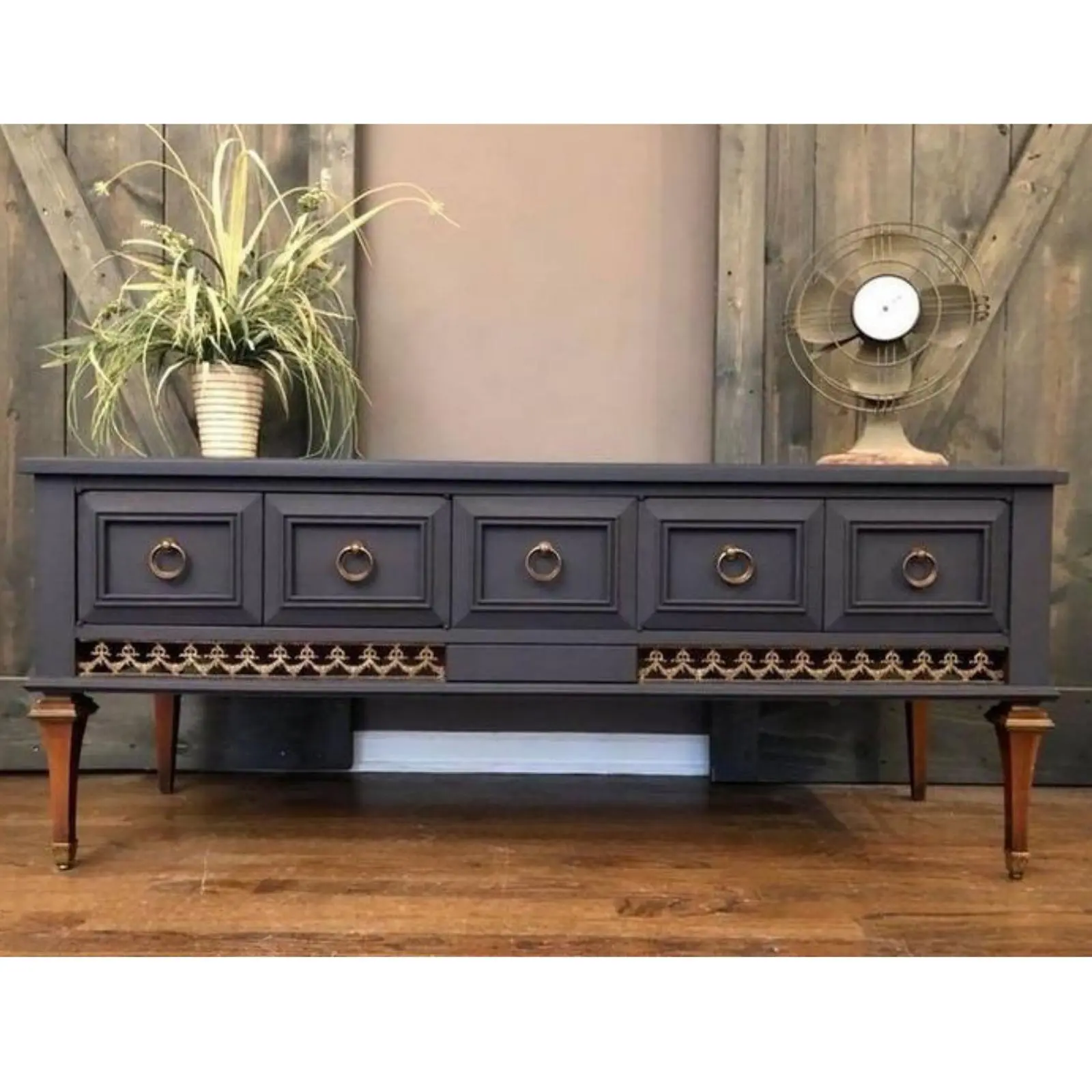 Bufet tv klasik kayu jati meja tv terbaru finishing antik Indonesia Furniture 4 Bufet tv klasik kayu jati meja tv terbaru finishing antik Indonesia Furniture